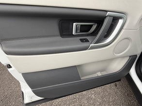 Land Rover Discovery Sport - Door Interior